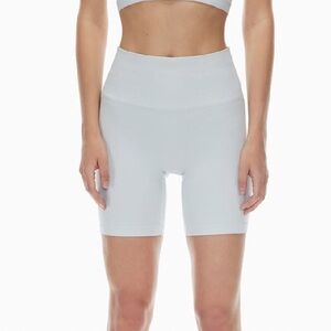 TnaBODY™ Atmosphere Hi-Rise 7" Short